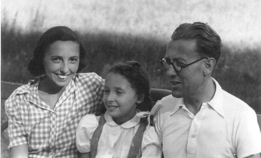 Judy with her parents